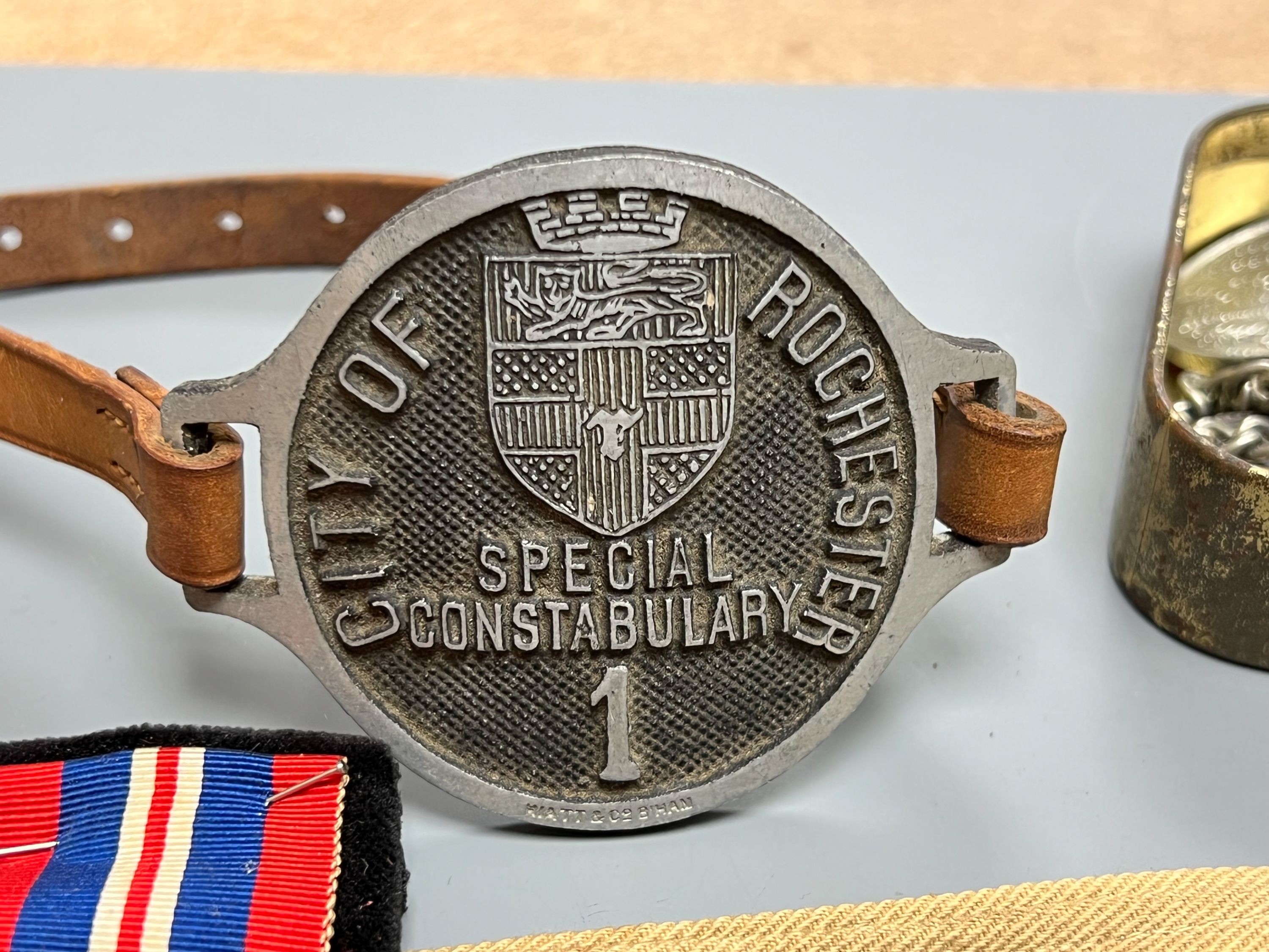 A QEII GSM with Arabian Peninsula clasp, WWI ARP group and WWI pair